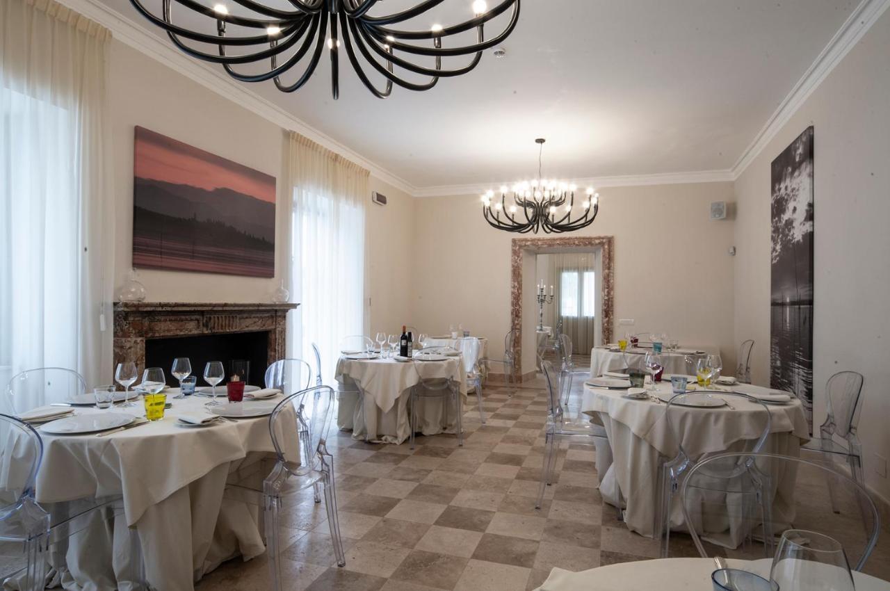 קאסטיגליונה דל לאגו Isola Polvese Resort מראה חיצוני תמונה