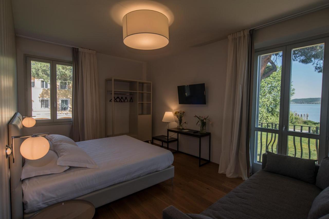 קאסטיגליונה דל לאגו Isola Polvese Resort מראה חיצוני תמונה
