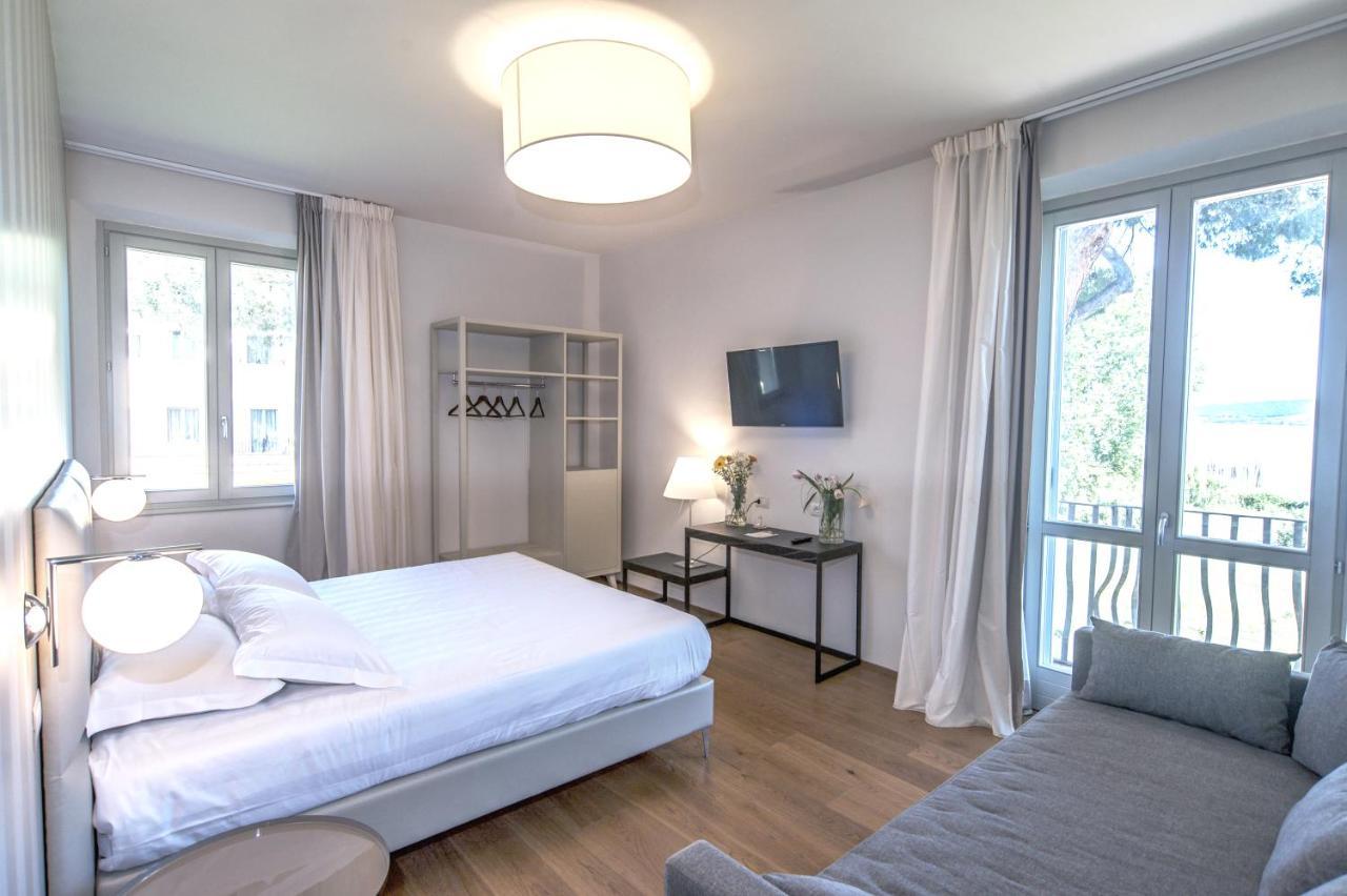 קאסטיגליונה דל לאגו Isola Polvese Resort מראה חיצוני תמונה